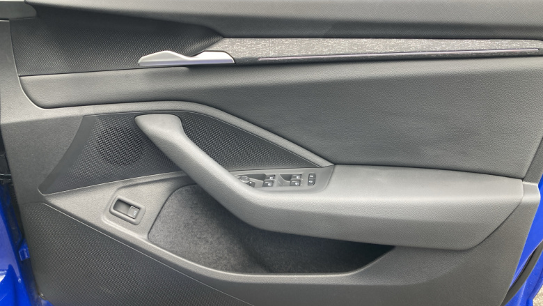Skoda Superb 2.0 TDI SE L 5dr DSG Diesel Estate